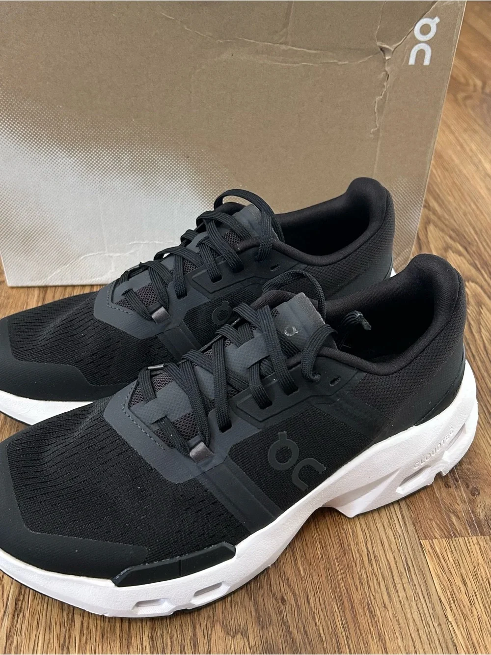 ON CLOUDPULSE black athletic training running lace up shoes sneakers sz 8 new